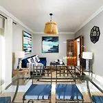 Spacious&bright2bedroom Near Beaches,sleeps 6 Lejlighed Portimão