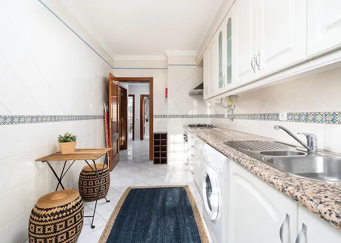 アパート Spacious&bright2bedroom Near Beaches,sleeps 6