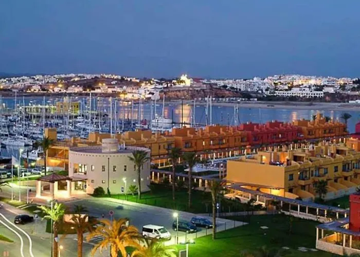 Spacious&bright2bedroom Near Beaches,sleeps 6 アパート *