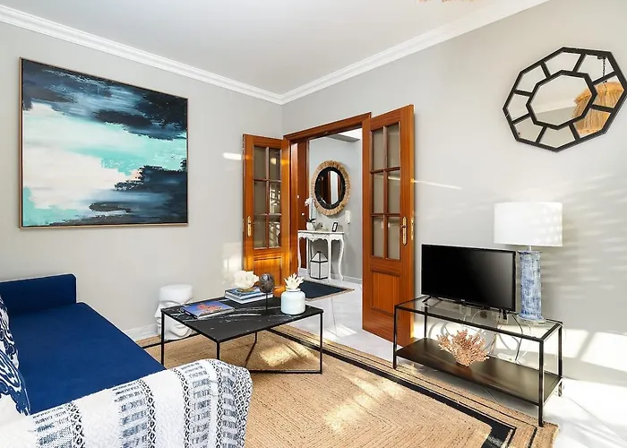 アパート Spacious&bright2bedroom Near Beaches,sleeps 6 *