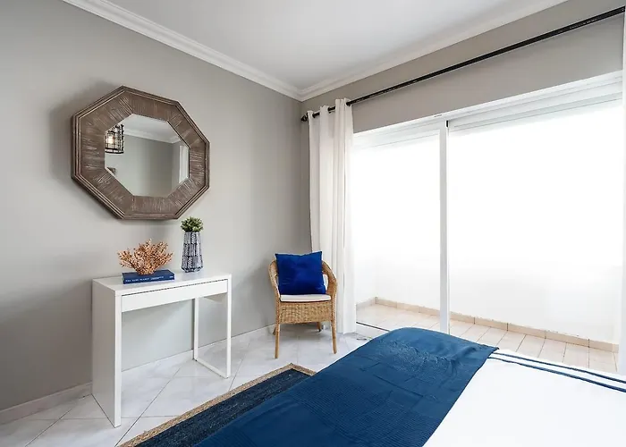 Spacious&bright2bedroom Near Beaches,sleeps 6 * ポルティマン